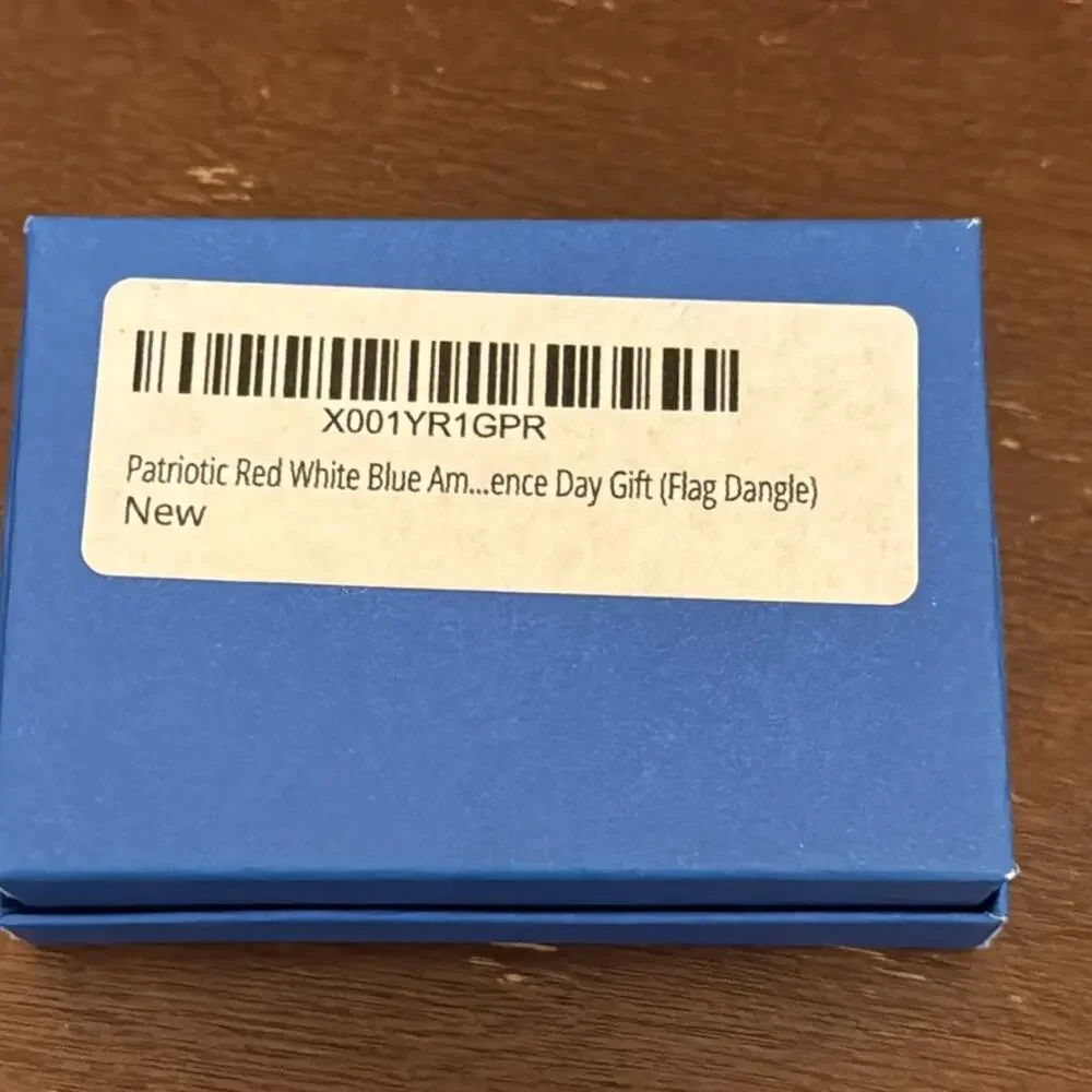 Patriotic American Flag Earrings NIB